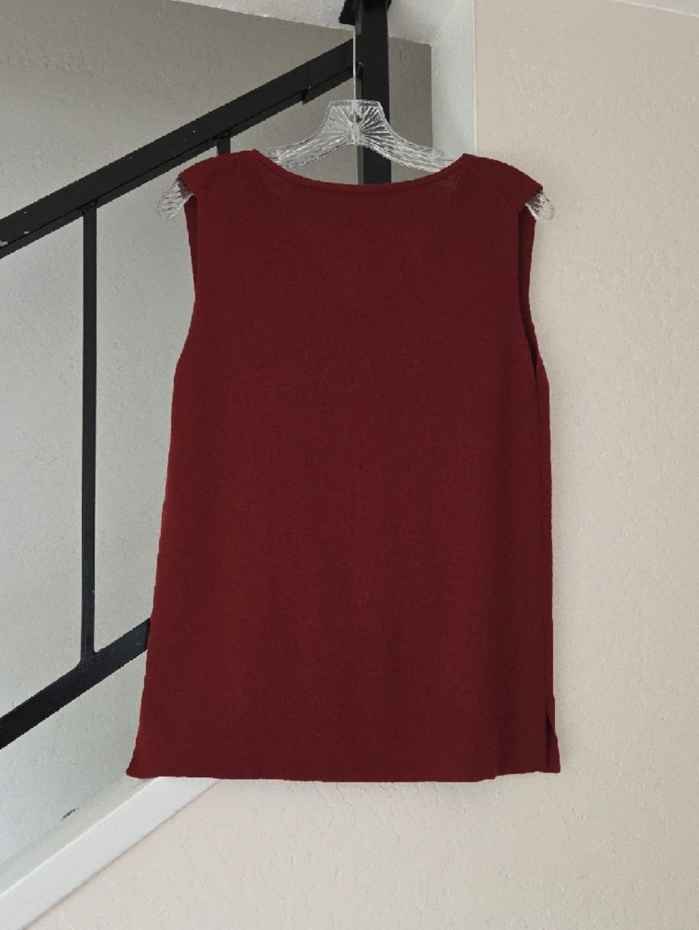 Eileen Fisher Sleeveless V-Neck Tank in Deep Wine Size M - Picture 5 of 6